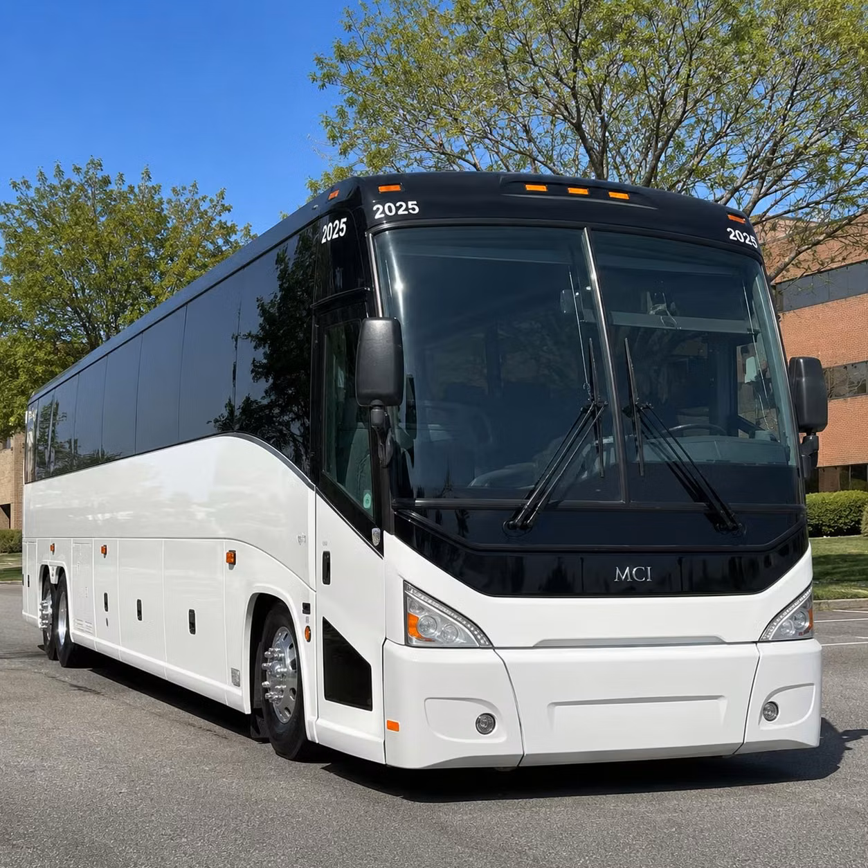 tucson groups heading to phoenix love our long distance charter bus options